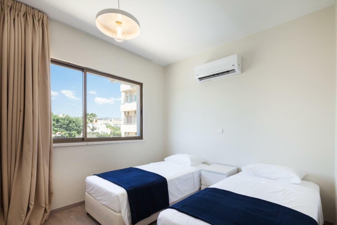 The Jolo Lägenhet Limassol Exteriör bild